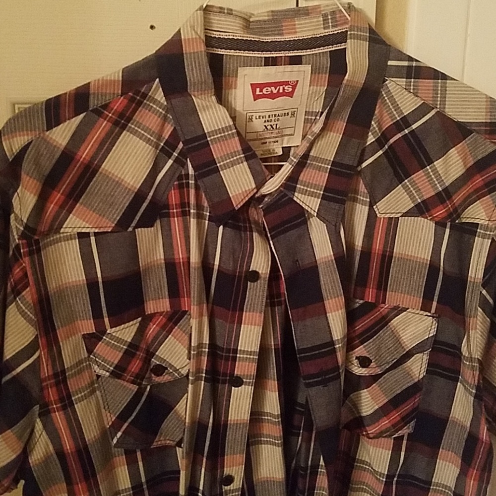 Levi shirt